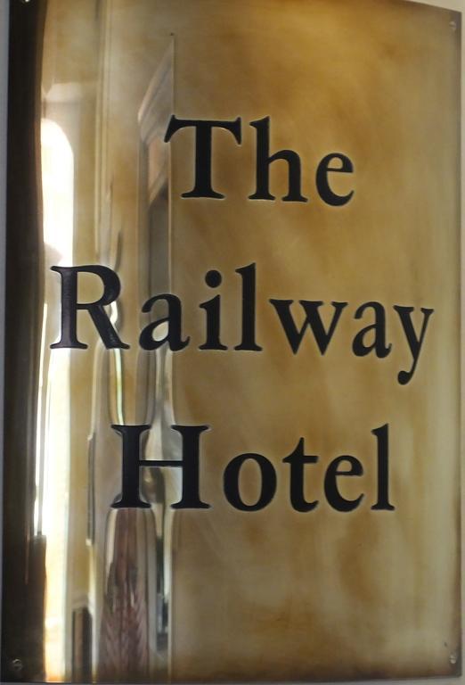 Railway Hotel 法弗舍姆 外观 照片
