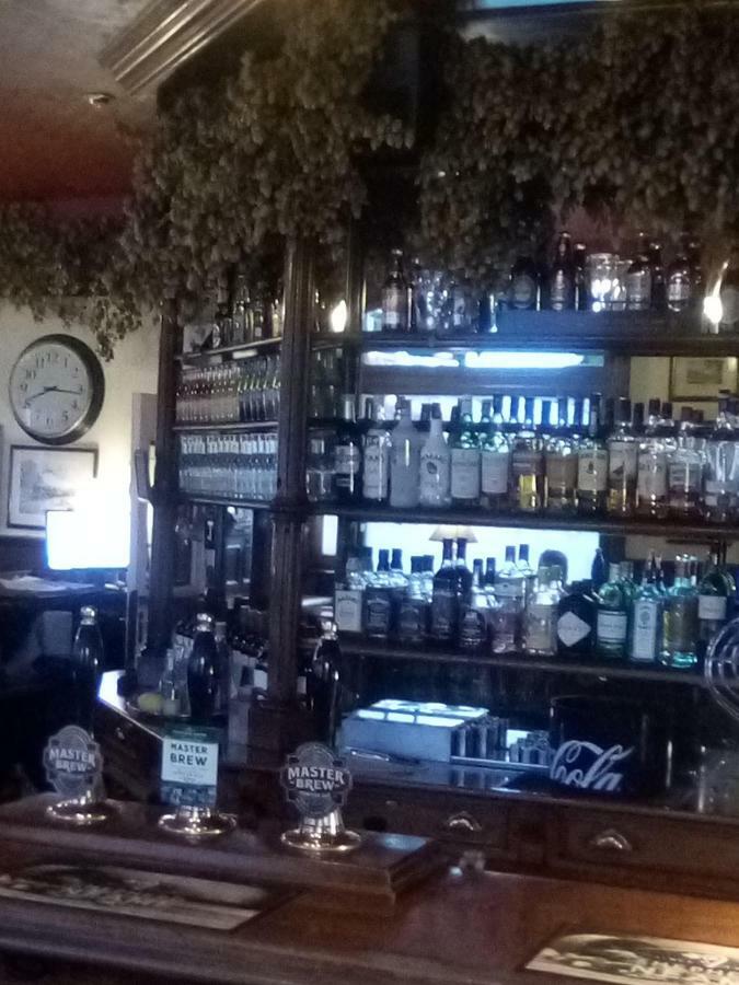 Railway Hotel 法弗舍姆 外观 照片